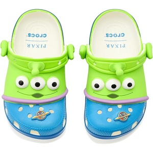Crocs Kids’ Disney Pixar Toy Story Clogs(Alien/Glow in the Dark)