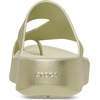 Crocs Women’s Getaway Toe Loop Platform Sandals(Champagne Metallic)