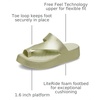 Crocs Women’s Getaway Toe Loop Platform Sandals(Champagne Metallic)