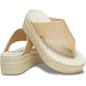 Crocs Women’s Brooklyn Platform Flip Flops(Champagne/Bone)