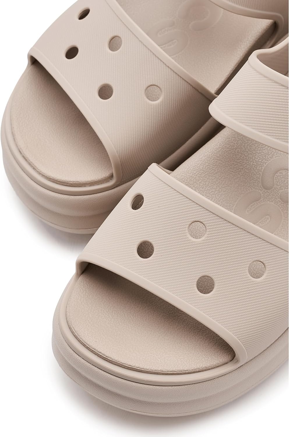 image:imageCrocs Womens Soho Y Strap SandalsDulce